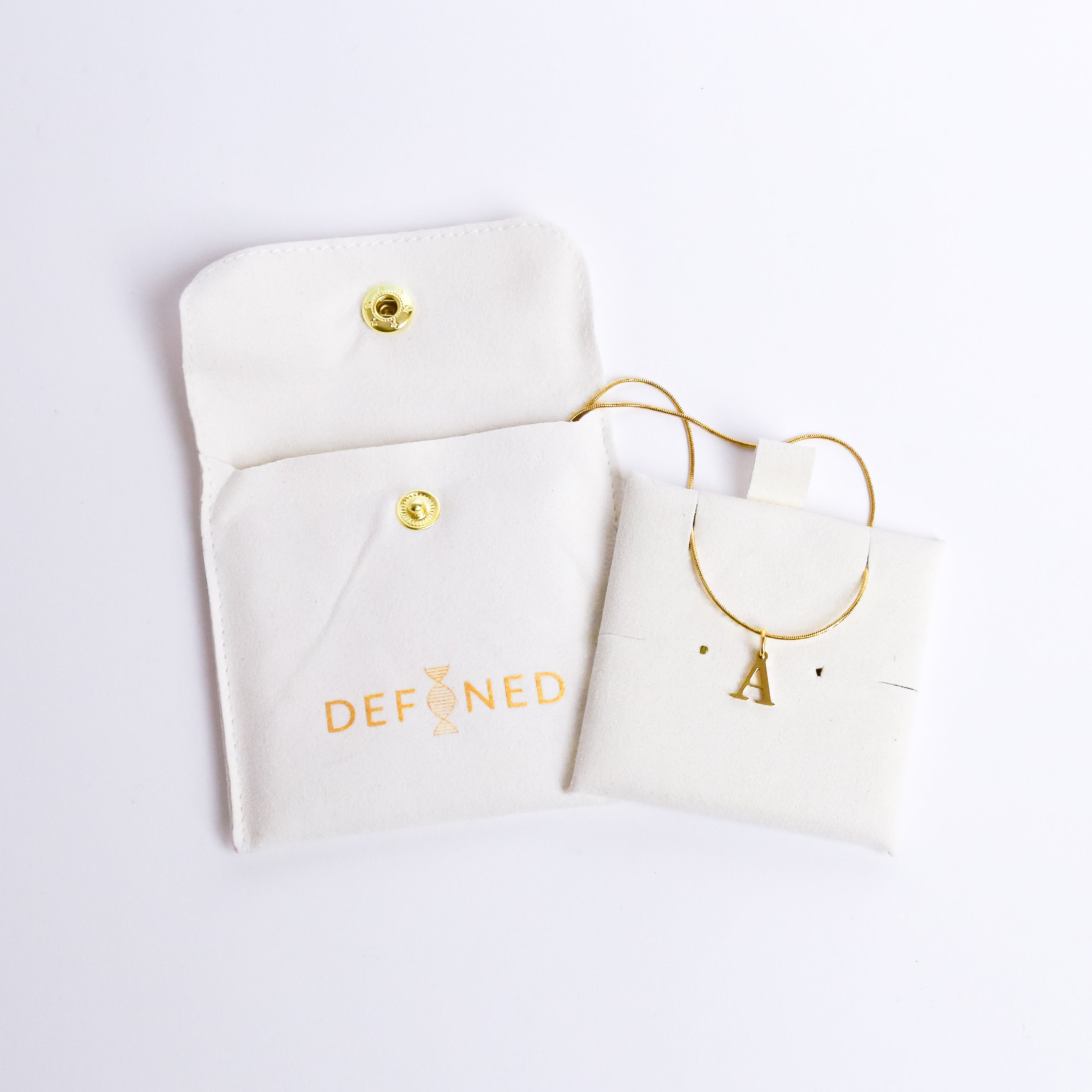 I AM (INITIAL NECKLACE)